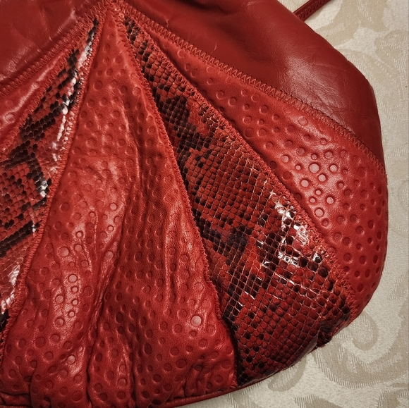PIERRE MISHAEL Vintage 80s Red Leather Snake Print Crossbody Bag – Rare Sculptur - Picture 7 of 13